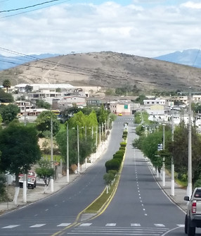 Entrada_a_Urcuquí.jpg