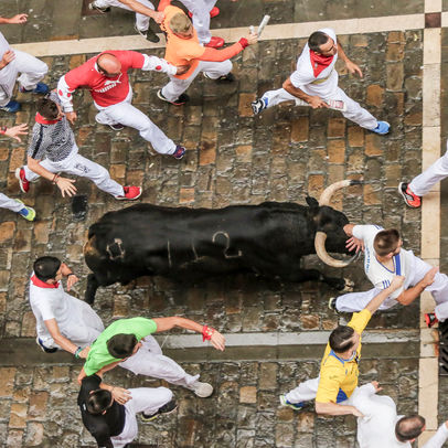 2019.6月文章精選| 奔牛節-起源 San Fermín-Origen