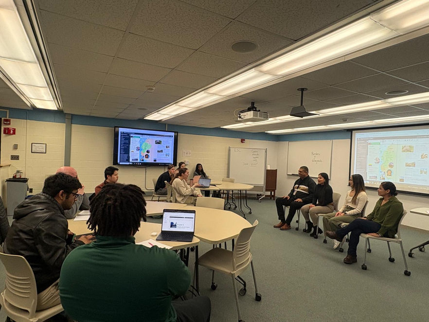 Puentes de comunicación en Framingham State University
