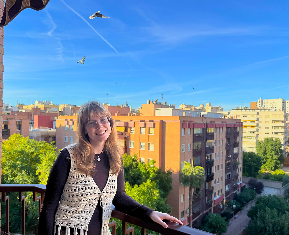 Marlee desde el balcón de su apartamento. Fotografías de este artículo cortesía de Marlee Griffin.