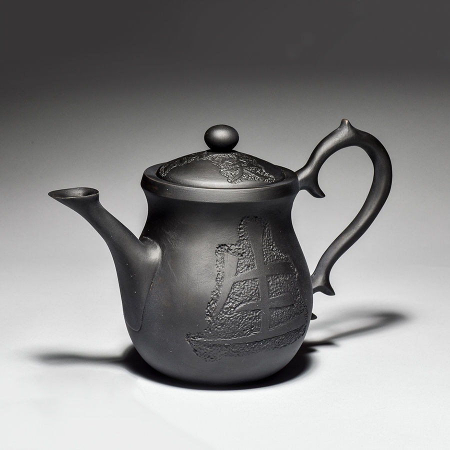 Thumbnail: Live Laugh Love