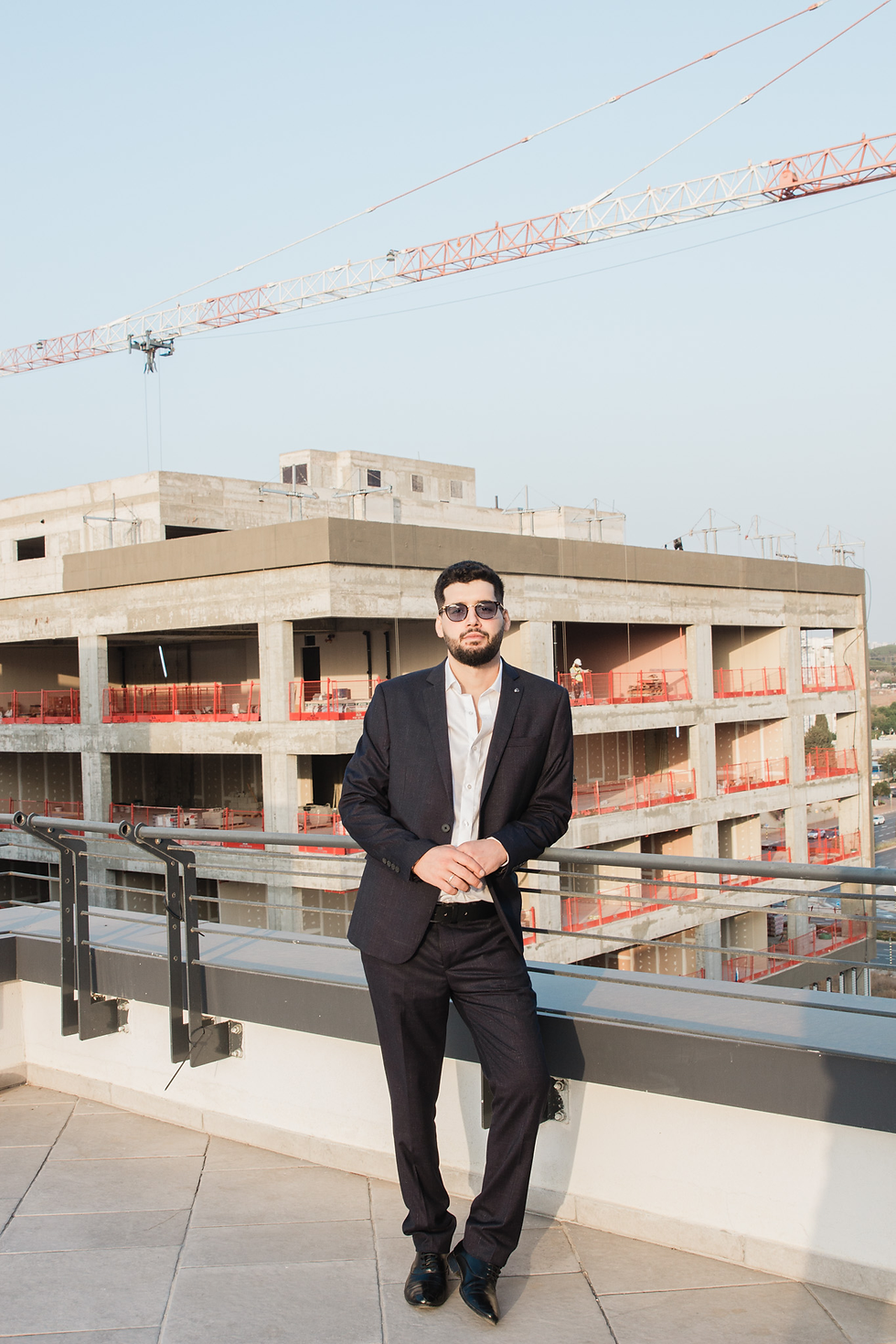 < עו״ד נדל״ן - אלירן בריח