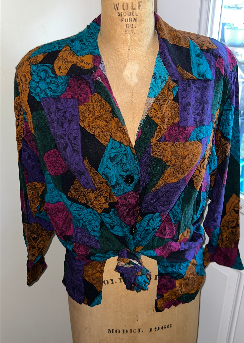 Thumbnail: Colorful Flower Print Top