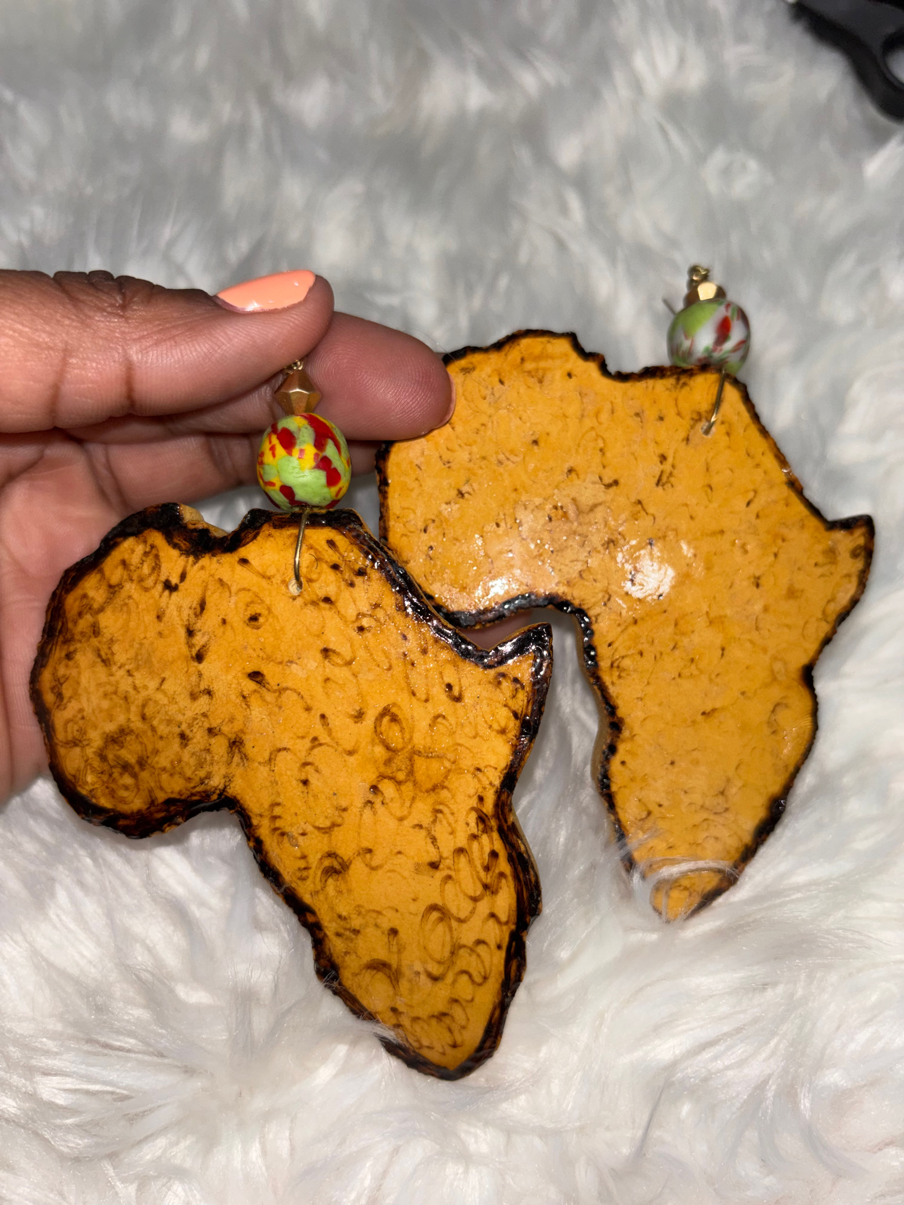 Africa Shape Earrings - Green/Red Accent