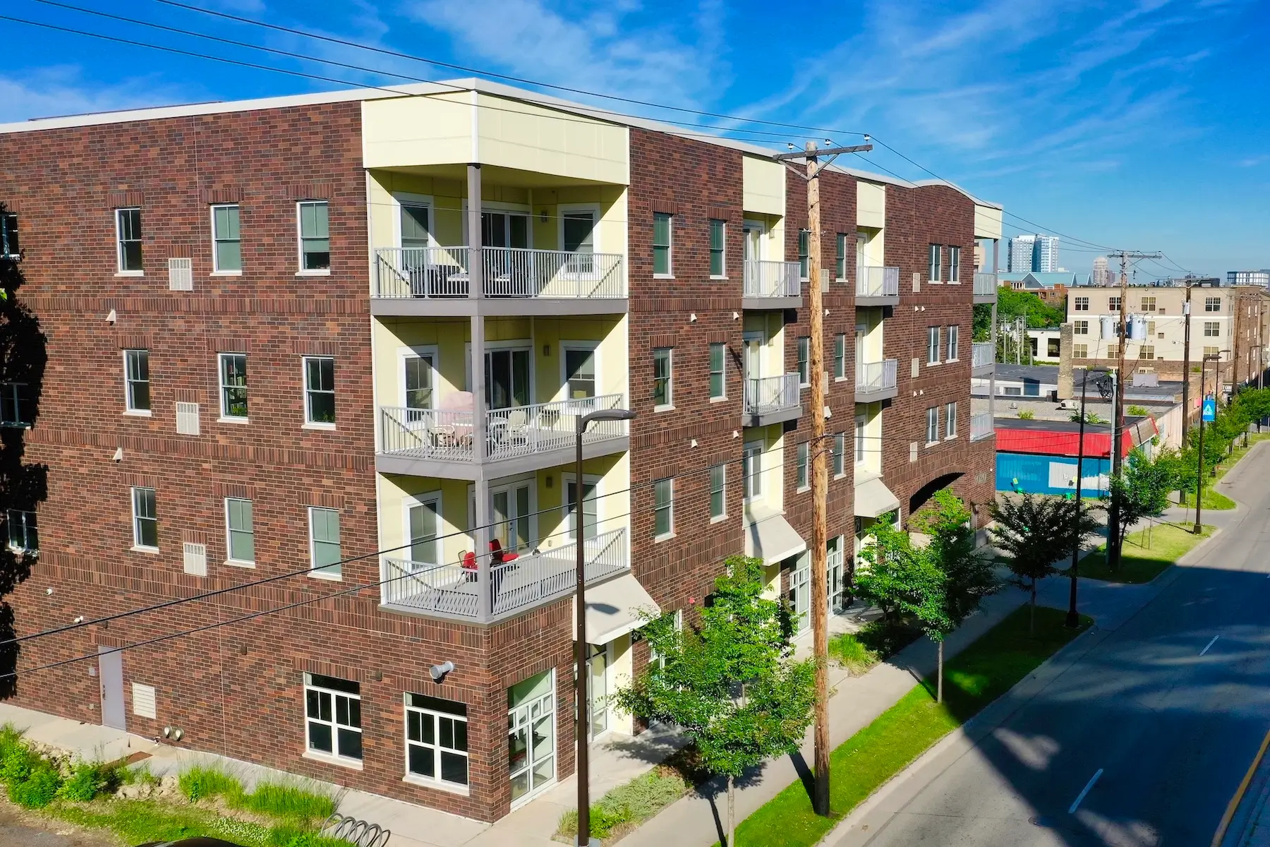 Building with balcony at 3020 on the Rail apartments