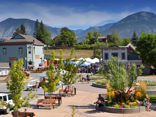 Downtown Invermere farmers market
