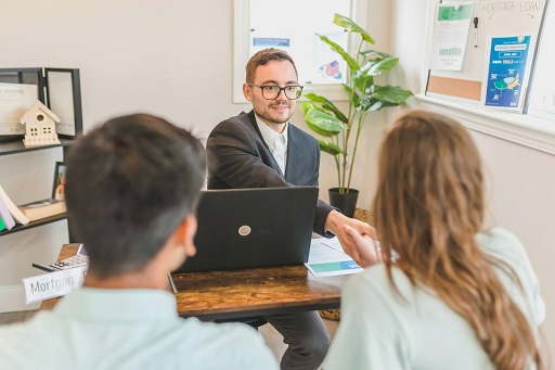 Financial-Advisor-Urbandale-Iowa