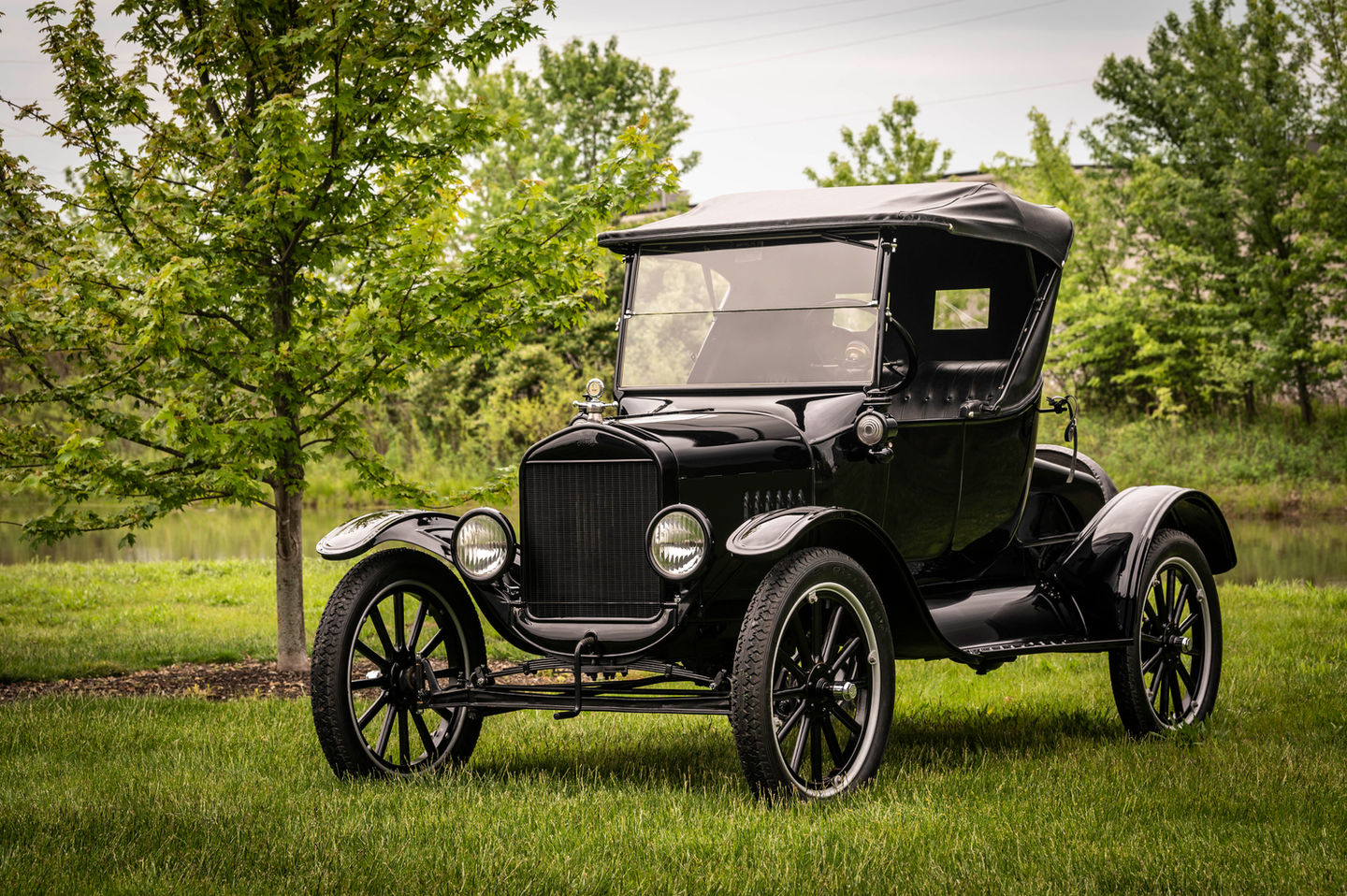 Fully restored 1922 Ford Model T