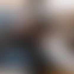 Met lege handen staan