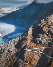 Furkapass half blue-min.jpg