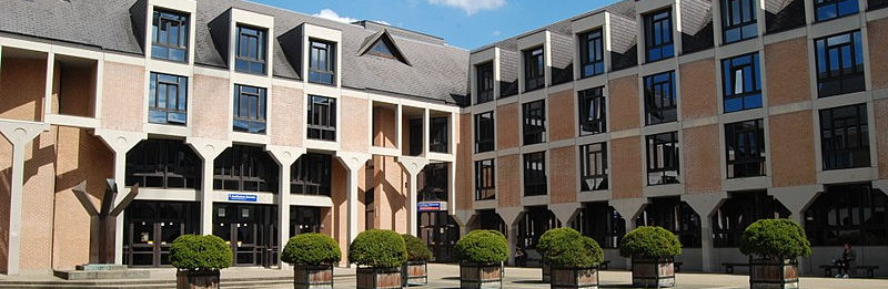 800px-Belgique_-_Louvain-la-Neuve_-_Plac