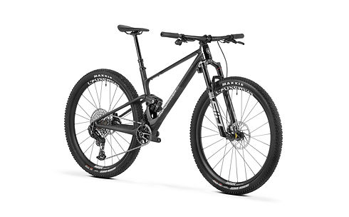 01K4YVVWN0HWX14YMN9V7V0MN4_F-Podium RR CSP_Superblack_d.jpg