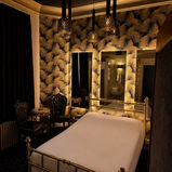 Room 4 is 40 euros and includes a shower.