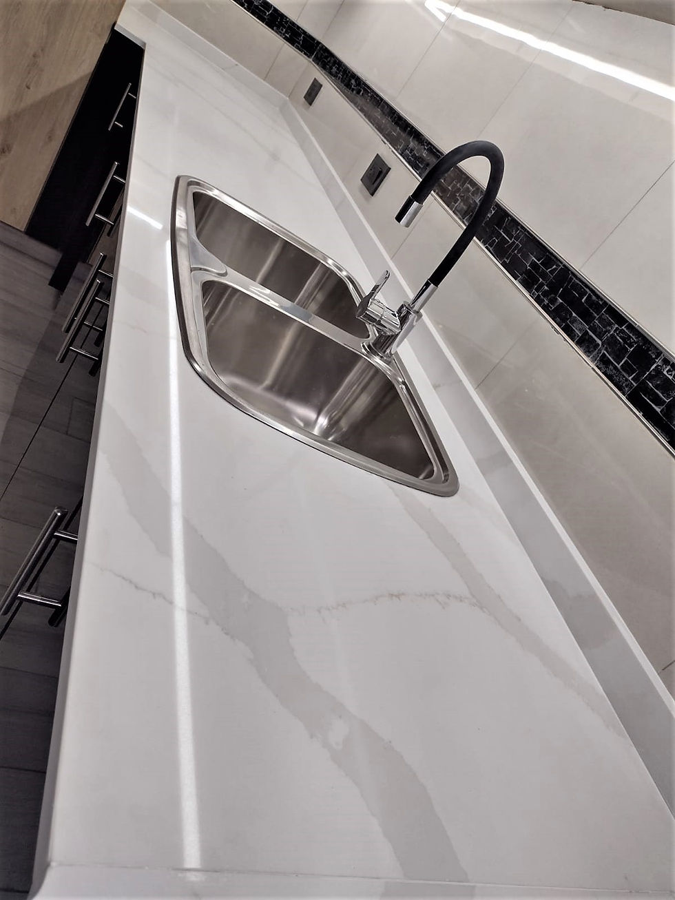 PURASTONE CALACATTA GOLD