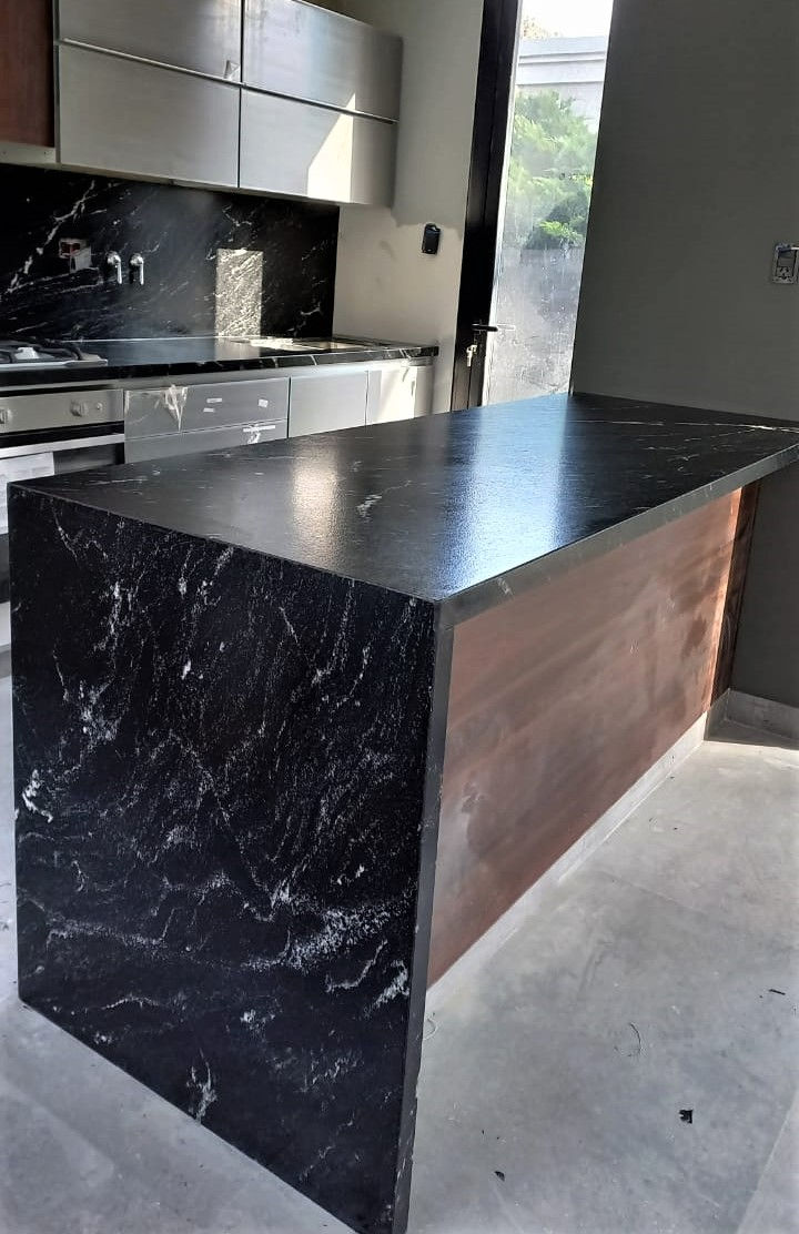 EBONY CRISTAL LEATHER