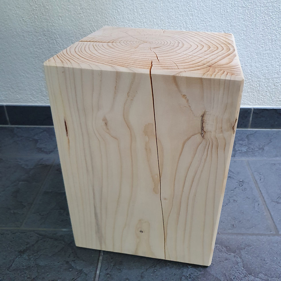 Miniaturbild: Sitzhocker Fichte Nr. 3