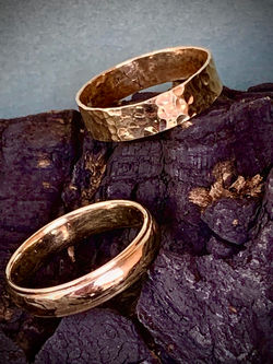 Hammered Texture 14kt Wedding Set.