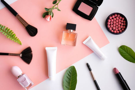 Lahore Beauty Diary
Saloon
Nail Artist
Hair
Make Up
