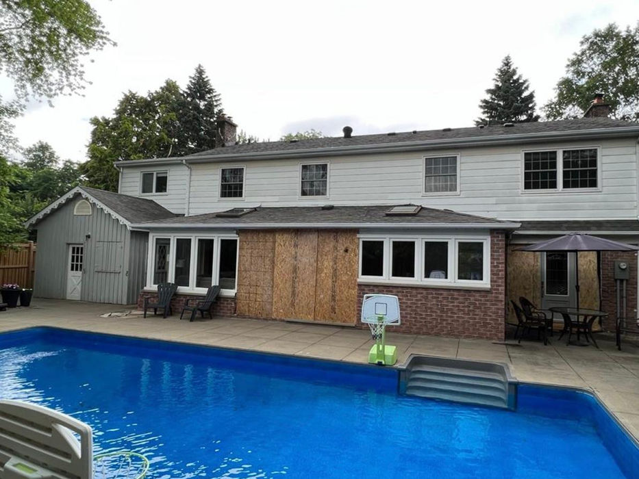 Eavestrough, Downpipes, Soffit, Fascia & Alurex Leaf Guards – Mississauga, Ontario