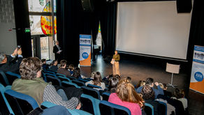 Vallentuna bjöd på både kokosbollar och nätverkstrivsel med vårkänslor...


