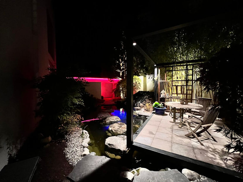 Außenbeleuchtung im Yogabereich 