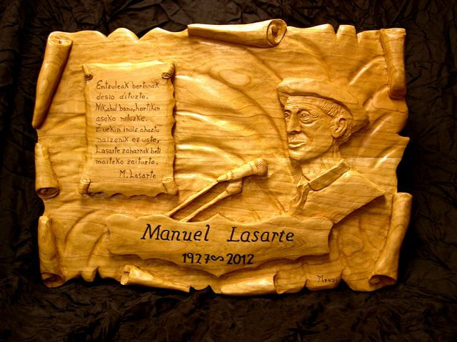 Manuel Lasarte Omenaldia.