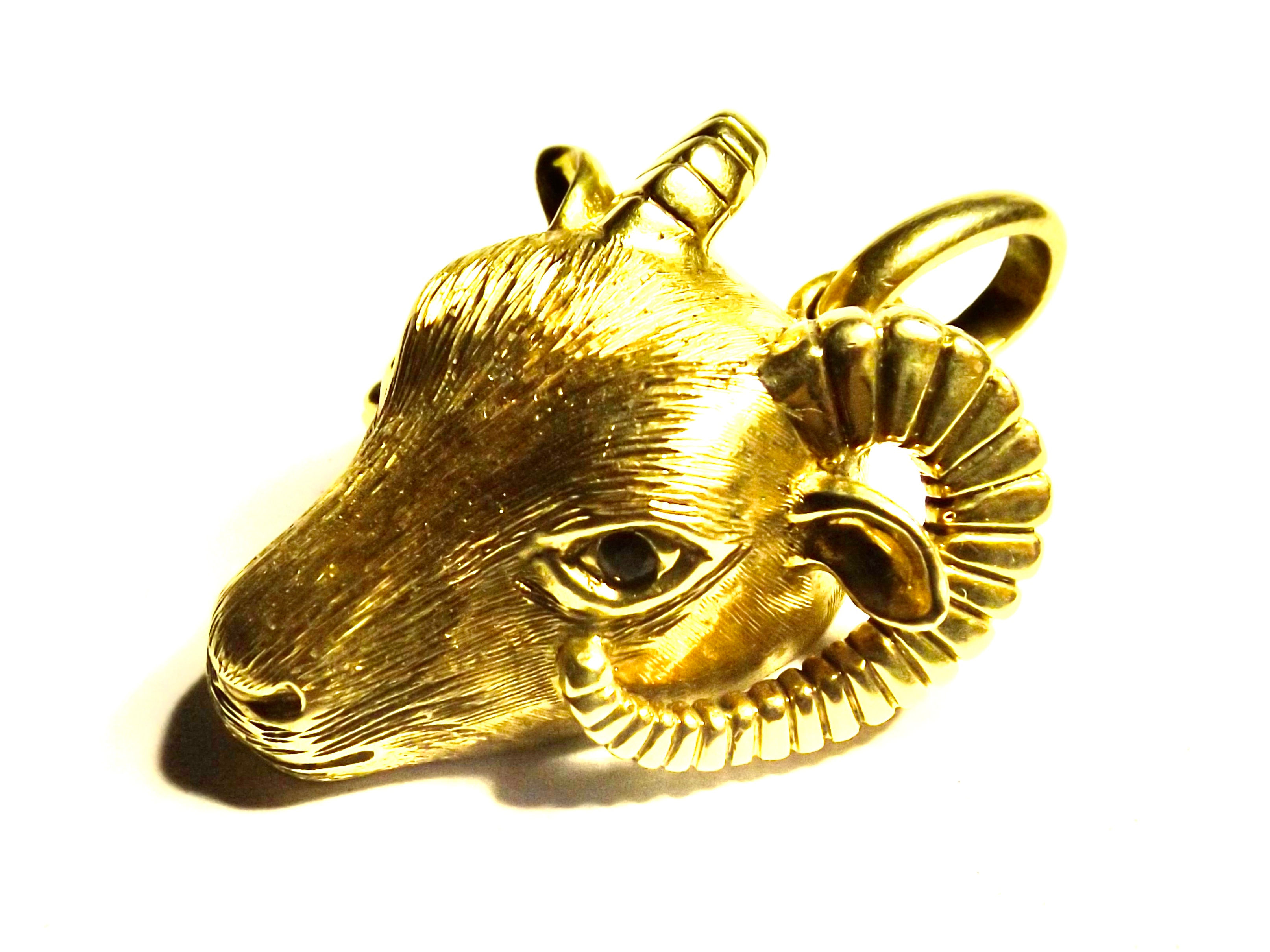 1238* Anhänger Widder 2 Saphiraugen Plastisch gearbeitet - Gold 14 K .585/ 36,1g