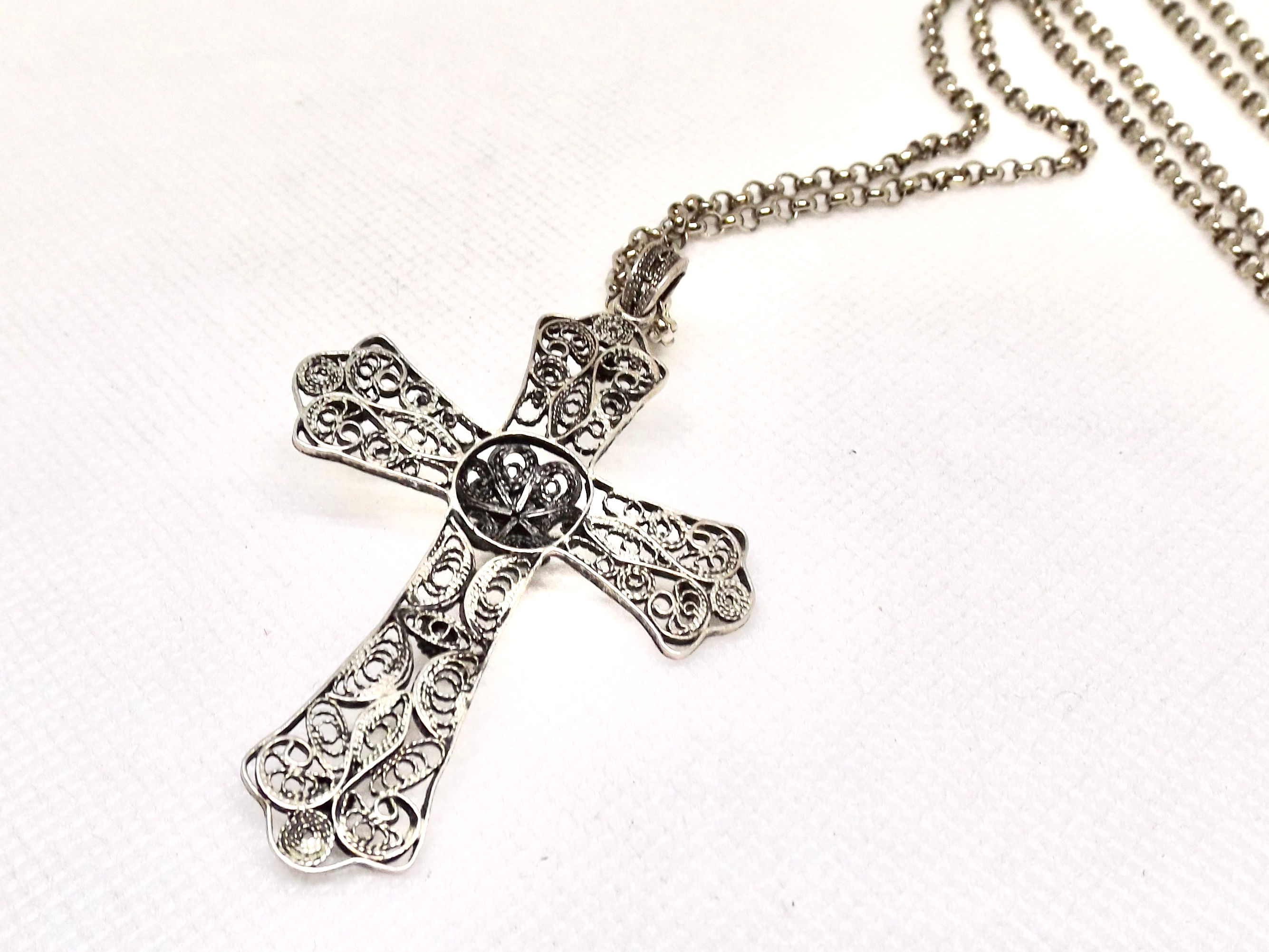 865* Filigran Kreuz ca 70 mm an Kette ca 65 mm  - Silber - 19.Jh