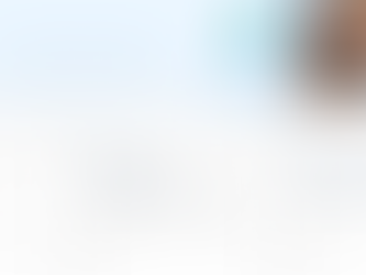 Screenshot of Salesforce Sales Cloud page highlighting tools like Revenue Cloud, Agentforce for Sales, and getting started resources for managing leads and opportunities.