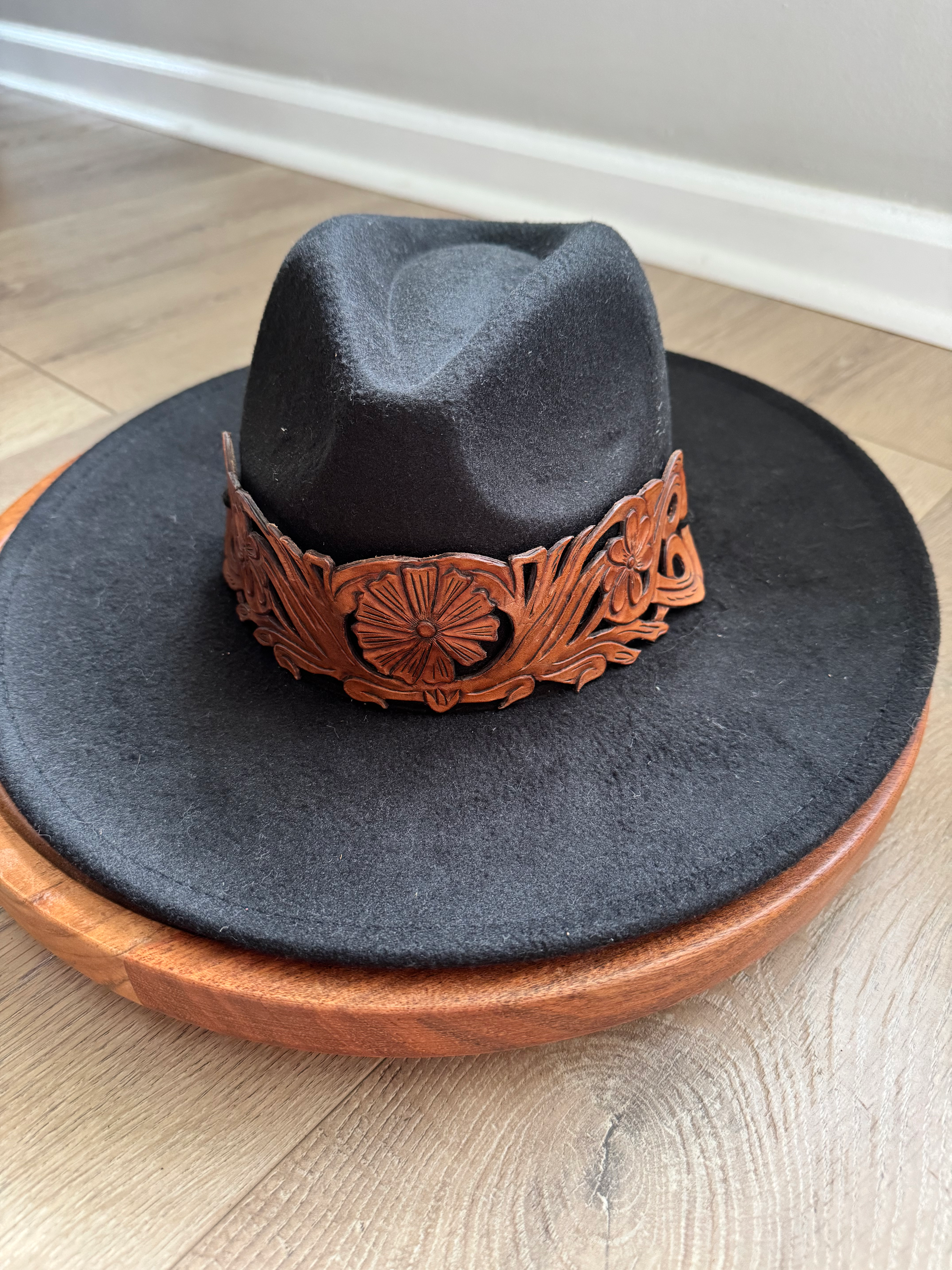 Wool Hat with Leather accent