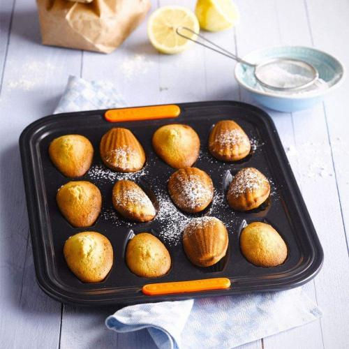Thumbnail: Le Creuset Bakeware 12 Madeleine Tray 24cm Black