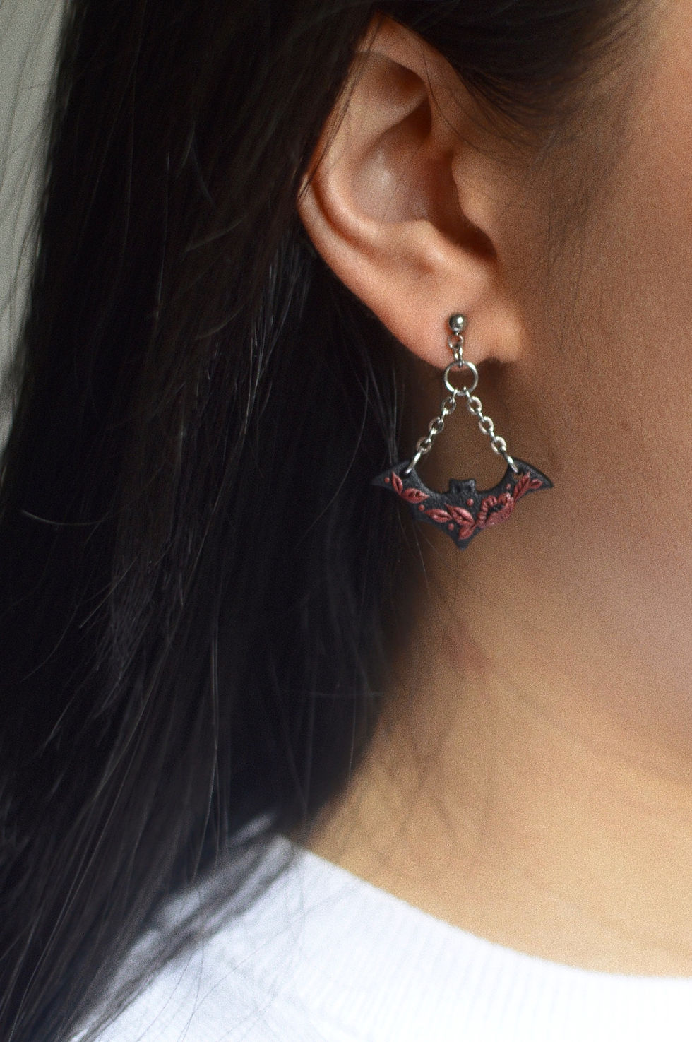 Thumbnail: floral bat earrings (metallic red)