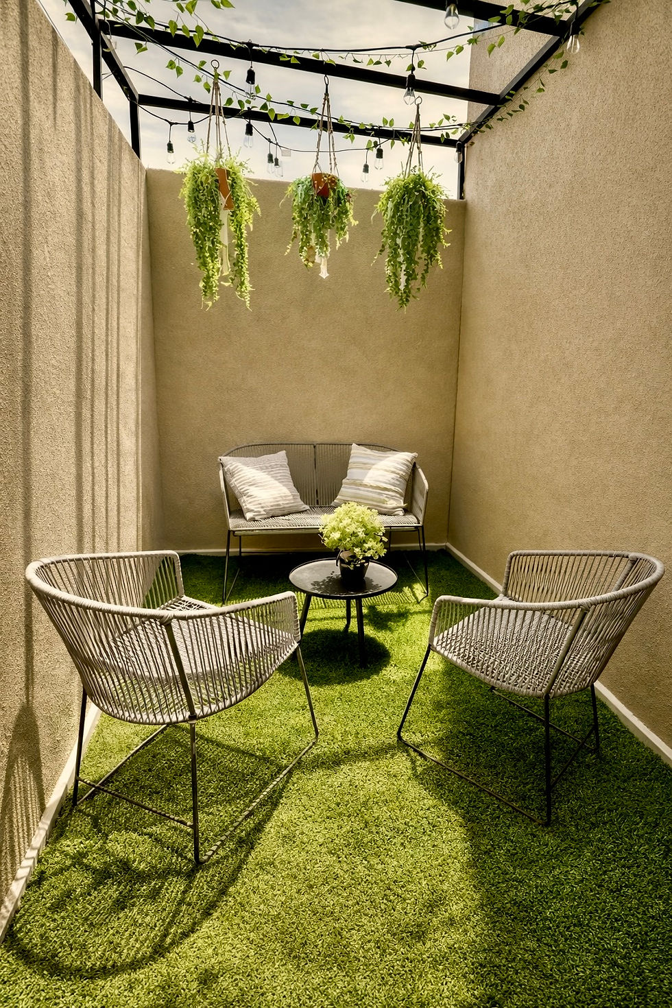 Miniatura: Apt 103 · King Suite with Pool & Gym Access