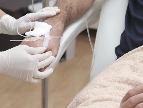 NAD+ IV Therapy in Dubai Enhancing Cellular Health and Boosting Energy