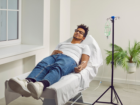 Why NAD+ IV Therapy is Gaining Popularity in Dubai