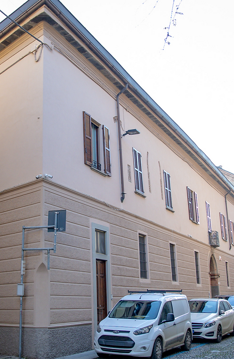 photo facade of historic building 7