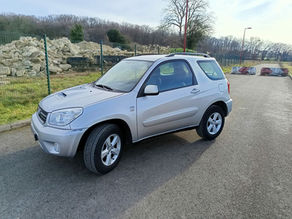 Toyota D4D 4 roues motrices – Fiable, robuste et entièrement révisée – 8000€ - Vendu