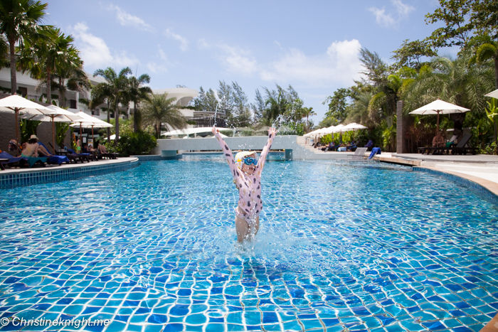 Novotel Phuket Karon Beach Resort 