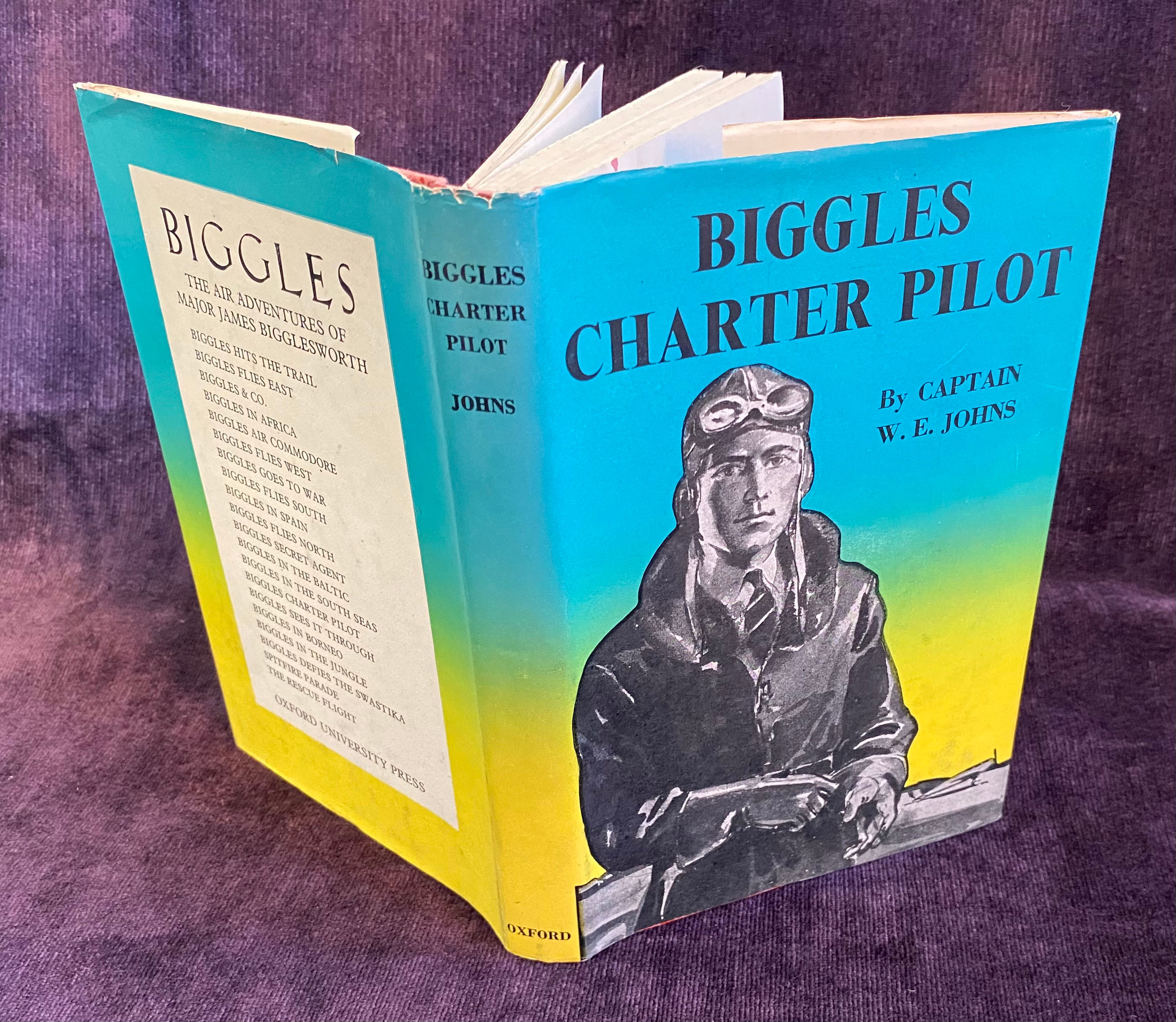 Biggles Charter Pilot. W.E.Johns