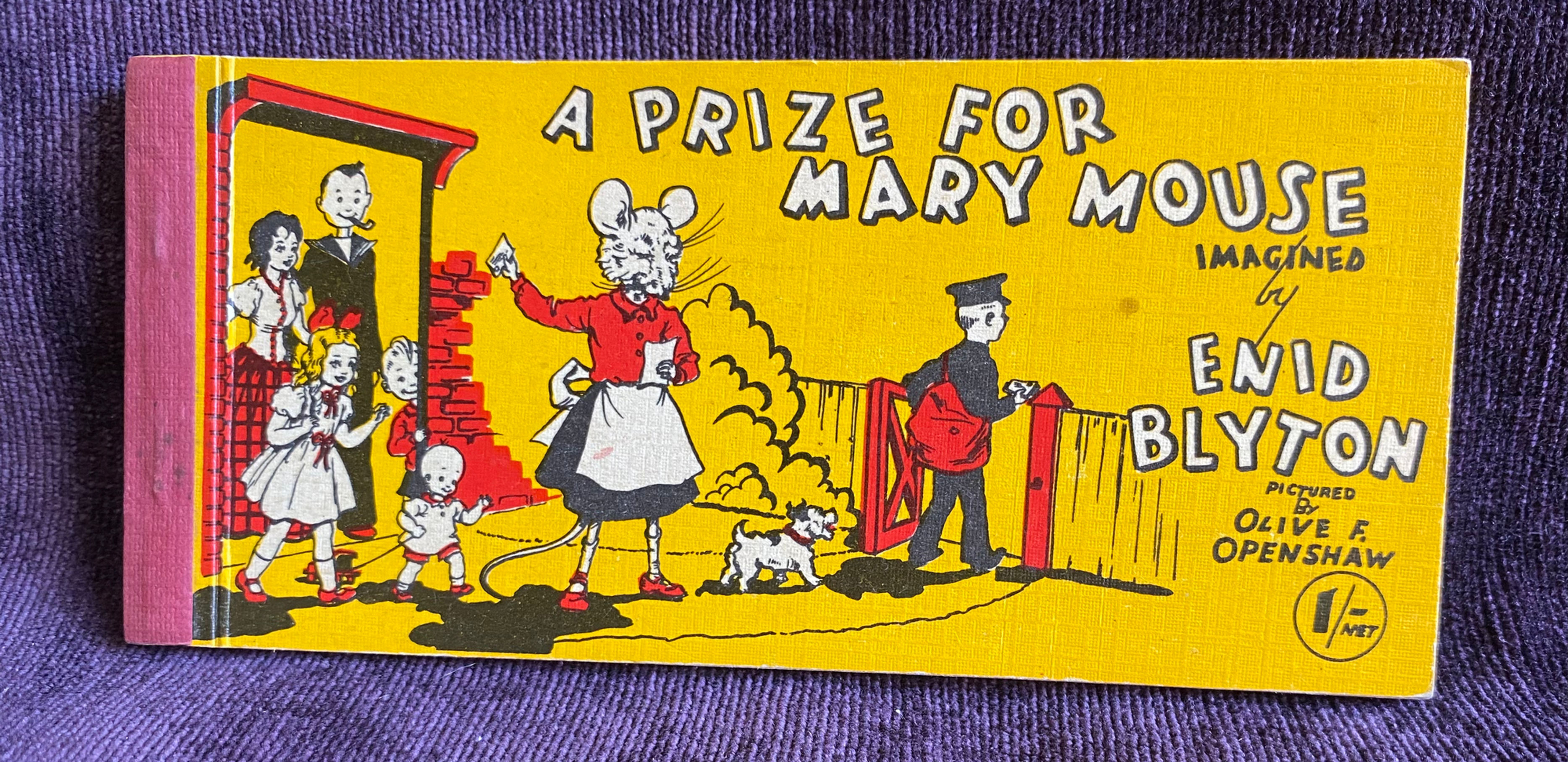 A Prize For Mary Mouse. Enid Blyton