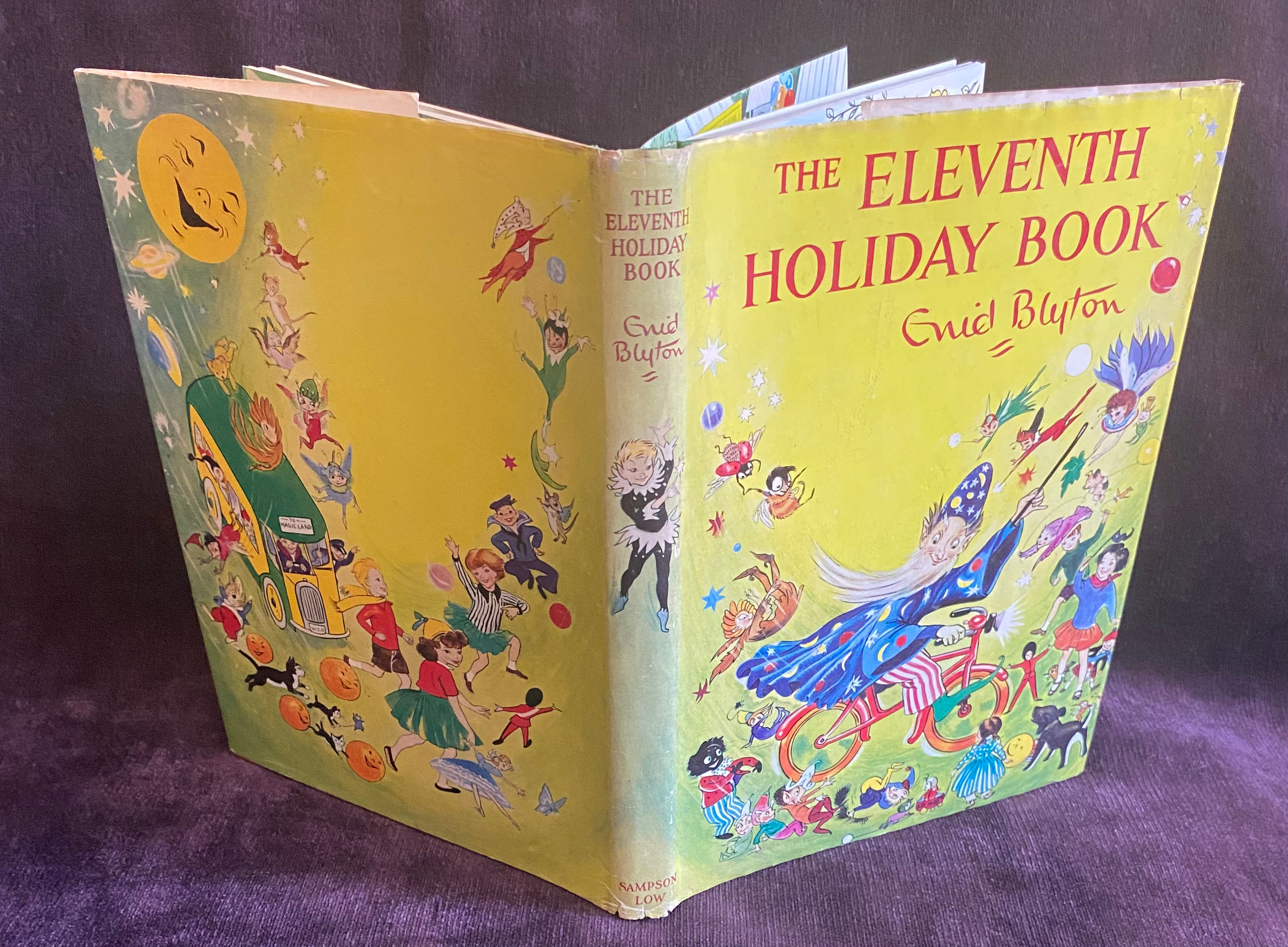The Eleventh Holiday Book. Enid Blyton