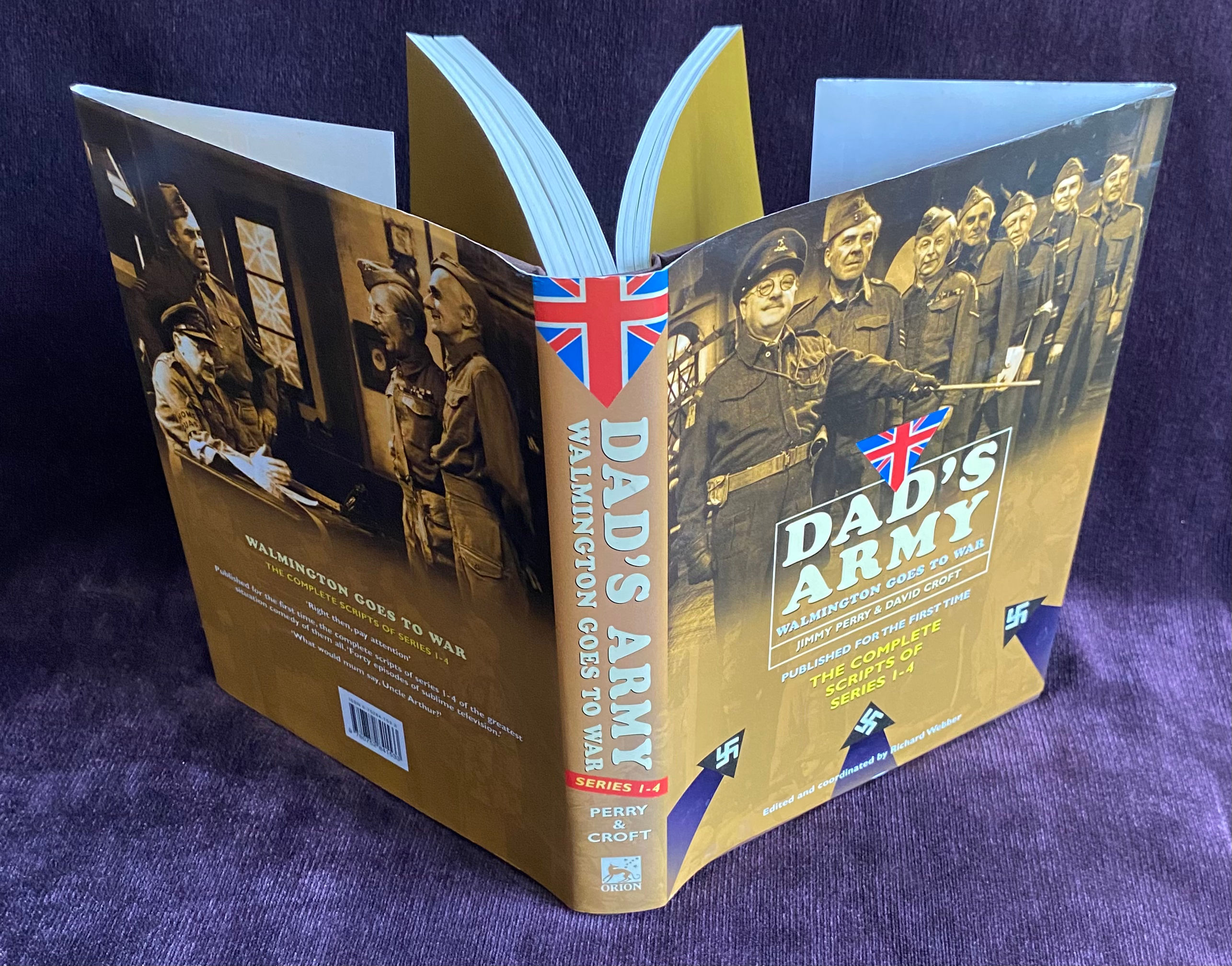 Dad's Army Walmington Goes To War. Jimmy Perry & David Croft