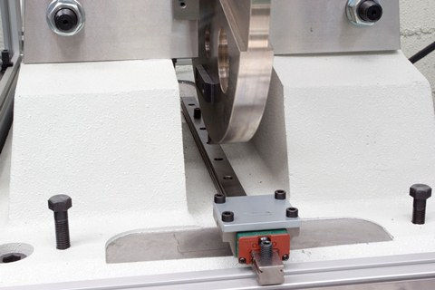 Miniatura: Ibertest - Testador de Impacto Charpy e IZOD PIB-300 - 300 Joules