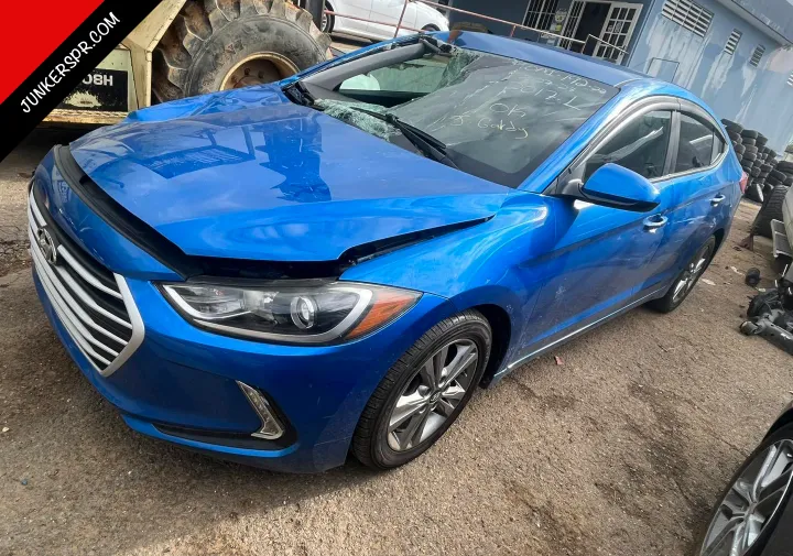 Hyundai Elantra 2018 .webp