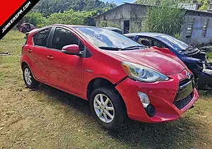 PRIUS C 2015 (11/23)