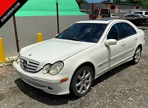 piezas de Mercedes Benz C230 2003  en Euro Junker, Vega Baja; recibido en oct 2022
