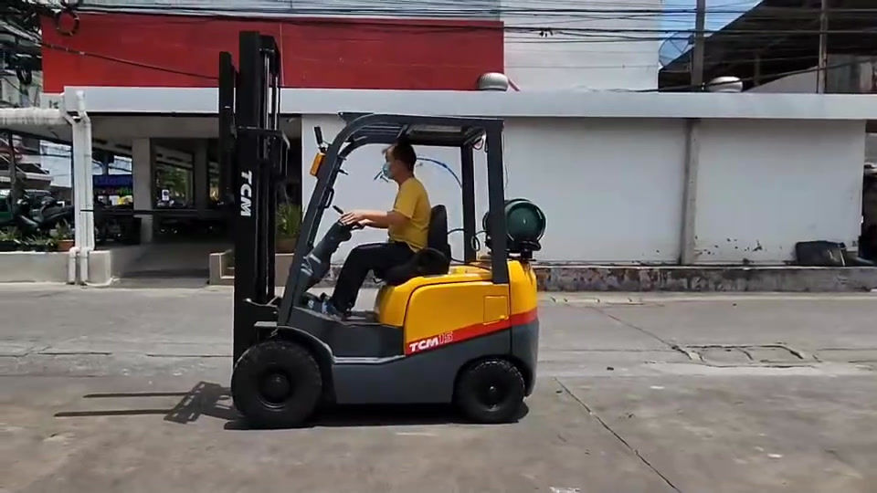 ภาพขนาดย่อ: TCM 1.5 ตัน เสา 3 เมตร