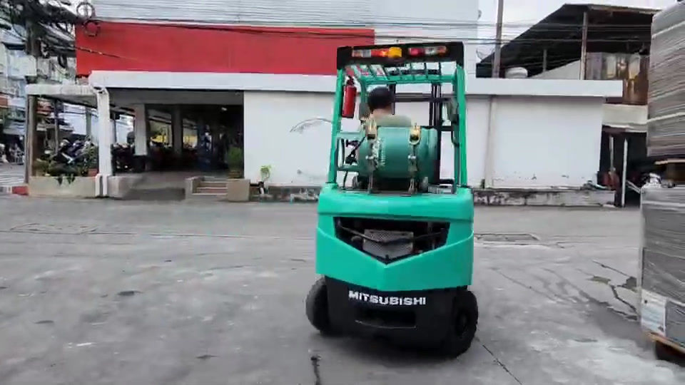 ภาพขนาดย่อ: Mitsubishi Grendia 1.5 ตัน รถปี2016