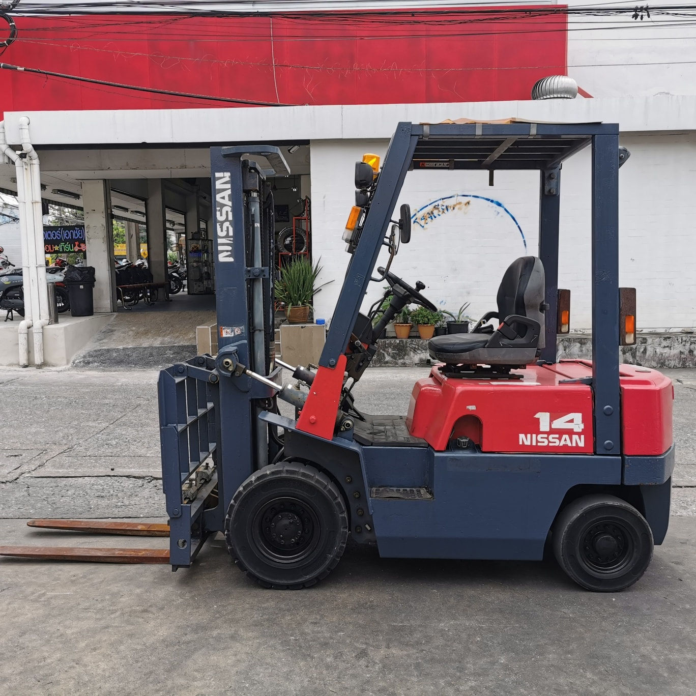 Nissan 1.4ตัน เครื่องดีเซล รถนำเข้าจากญี่ปุ่น