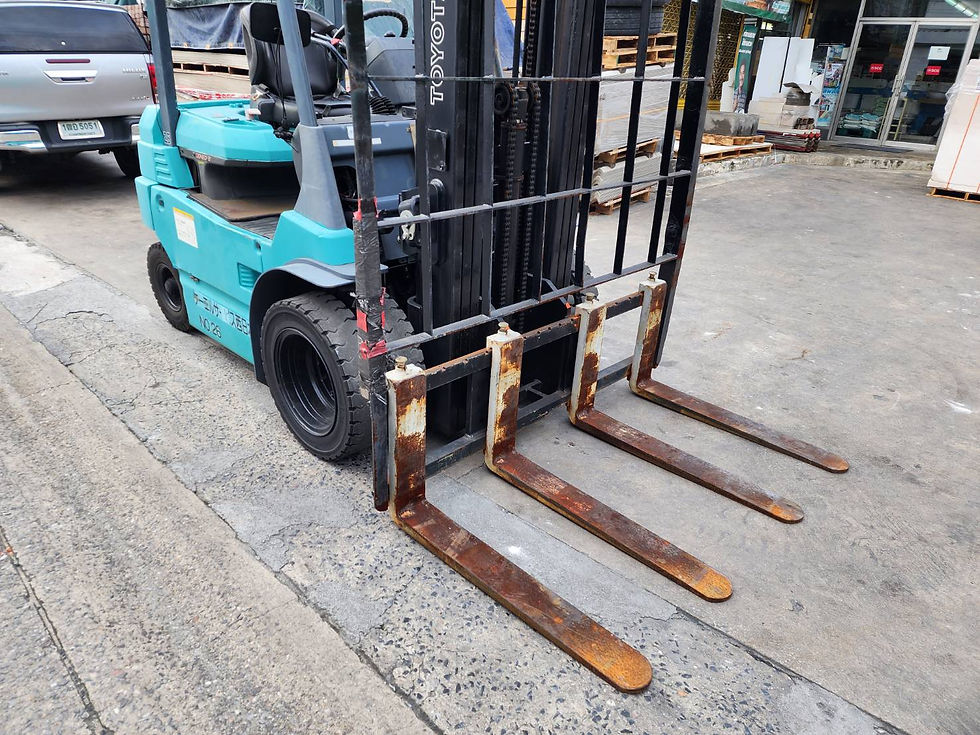 ภาพขนาดย่อ: TOYOTA 7FB25 ไฟฟ้านั่งขับ เสาสูง 5.5 เมตร